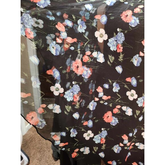Alyx Floral Flowy Blouse - Size 4X - Picture 5 of 7